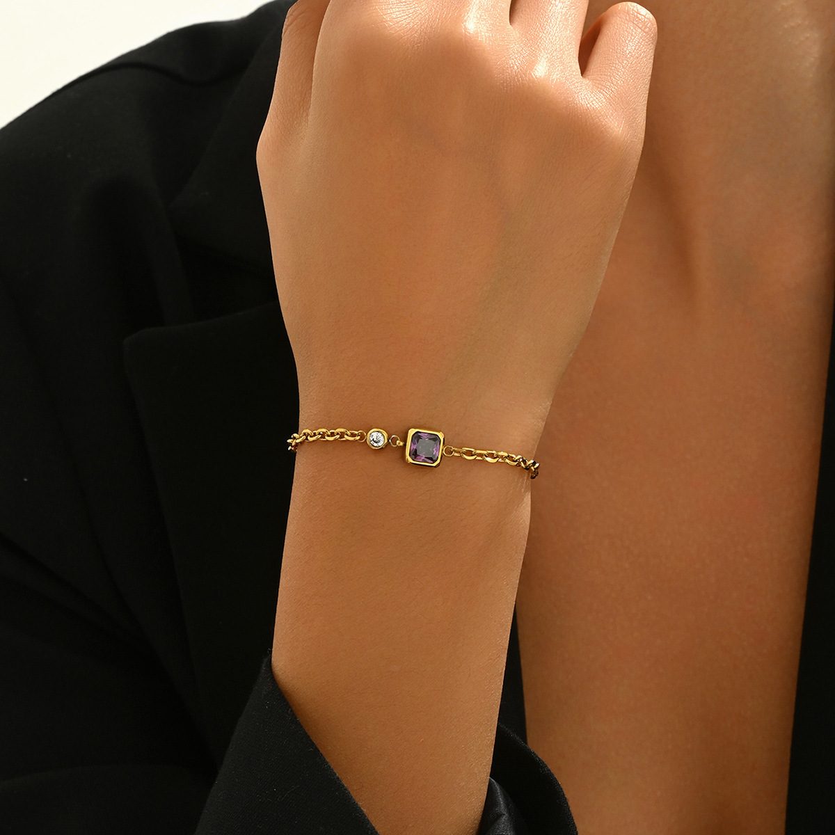 Lady Chain
